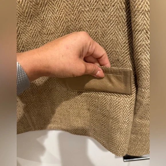 Vintage Ralph Lauren Tan Herringbone Jacket
Size 10 old money preppy Italian - Picture 8 of 11